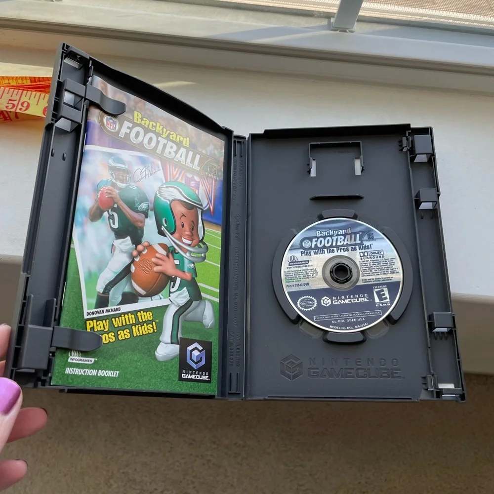 Nintendo GameCube Backyard Football - Picture 2 of 3